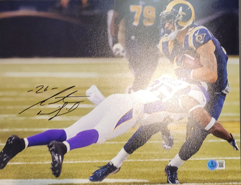 Antoine Winfield Signed 11x14 Photo #3